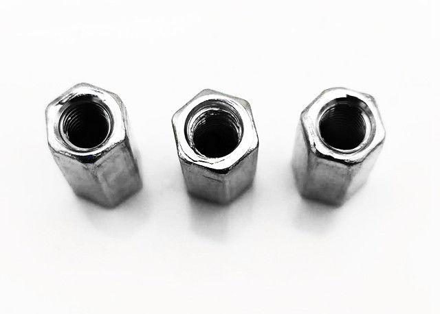 DIN931 fil galvanisé blanc M10 de long acier au carbone d'écrou de tête de sortilège de la catégorie standard 8,8 entièrement